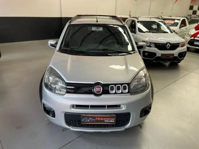 Carro Fiat Uno 2015 Attractive 1.0 8V (Flex) 4p