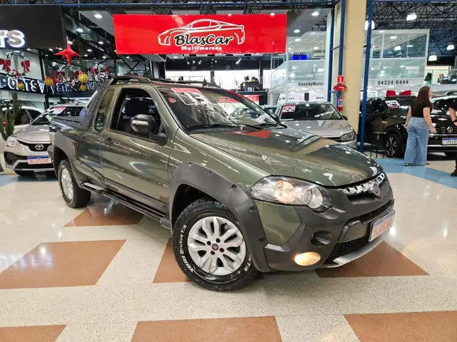 Carro Fiat Strada 2013 Trekking 1.6 16V (Flex)