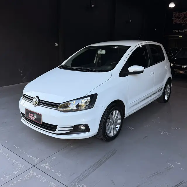 Carro Volkswagen Fox 2019 1.6 MSI Connect (Flex)