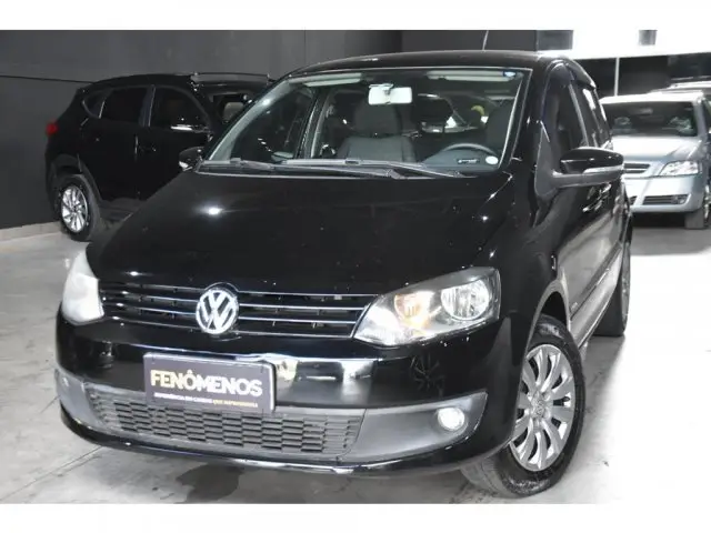Carro Volkswagen Fox 2014 1.0 TEC (Flex) 4p