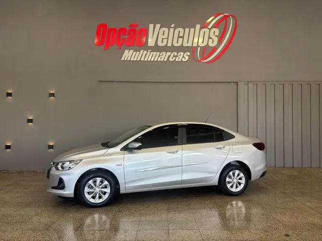 Carro Chevrolet Onix Plus 2021 1.0 LT (Flex)