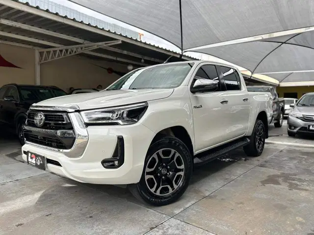 Carro Toyota Hilux Cabine Dupla 2022 SRX Limited 4x4 2.8 Diesel