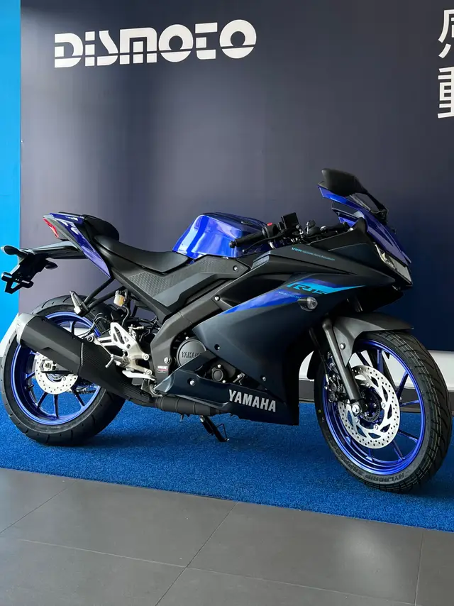 Moto Yamaha YZF R15 2025 ABS