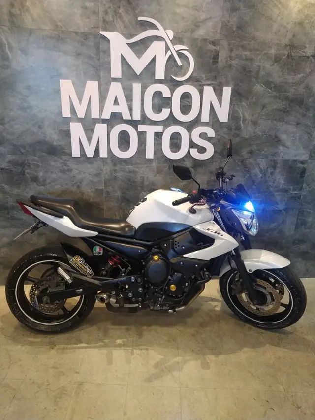 Moto Yamaha XJ6 N 2012 XJ6 N 600