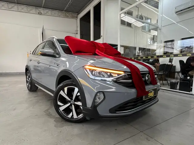 Carro Volkswagen Nivus 2024 Highline 200 TSI