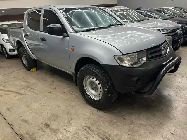 Carro Mitsubishi L200 Triton Sport 2017 3.2 DID-H GL 4WD