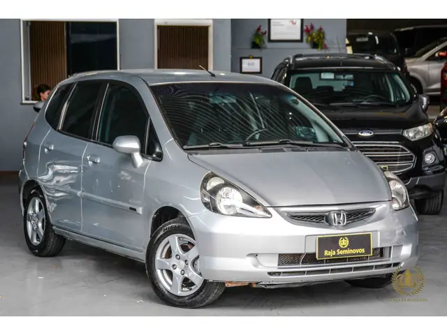 Carro Honda Fit 2005 LX 1.4