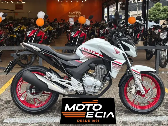 Moto Honda CB 250F Twister 2022 (CBS)