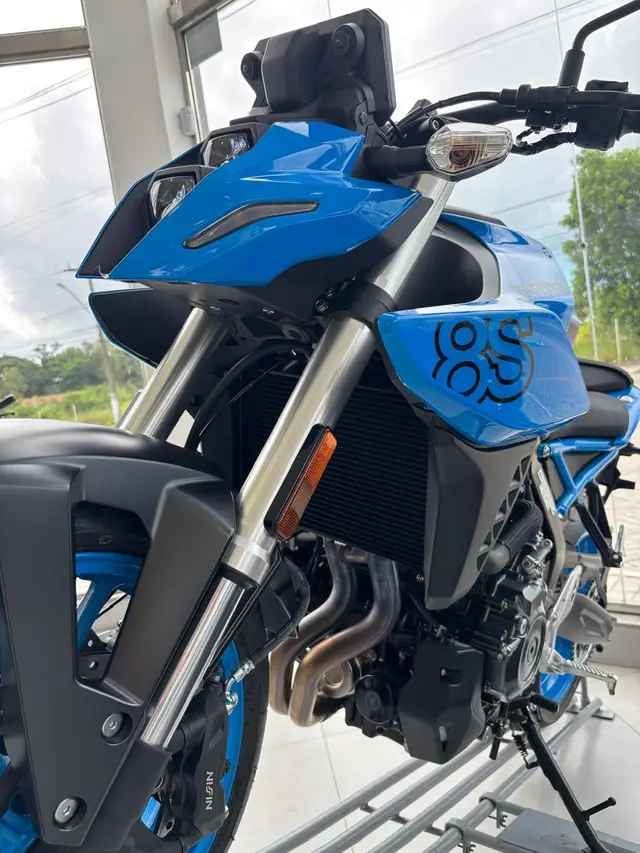 Moto Suzuki GSX-8S 2025 776 cc