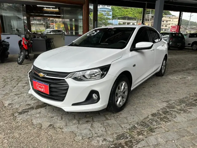 Carro Chevrolet Onix Plus 2023 LT 1.0