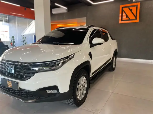 Carro Fiat Strada 2024 Volcano 1.3 Cabine Dupla