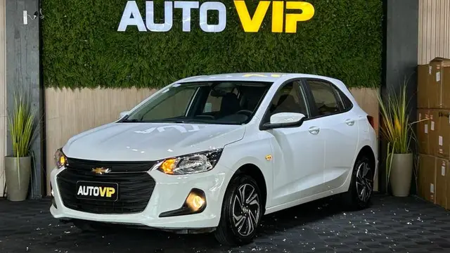 Carro Chevrolet Onix 2025 1.0
