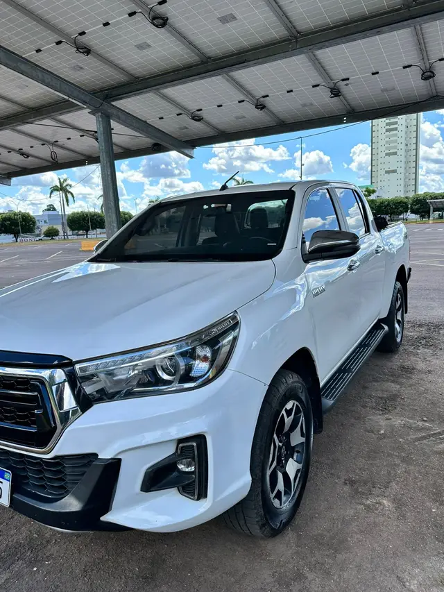 Carro Toyota Hilux Cabine Dupla 2020 Hilux 2.8 TDI CD STD Power Pack 4x4