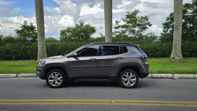 Carro Jeep Compass 2021 2.0 TDI Trailhawk 4x4 (Aut)