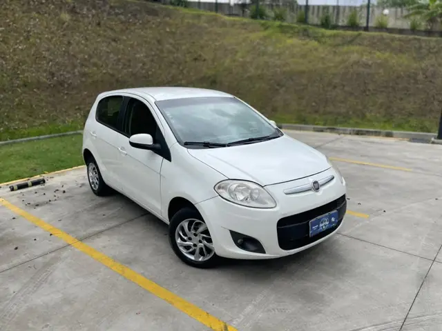 Carro Fiat Palio 2013 Attractive 1.0 8V (Flex)