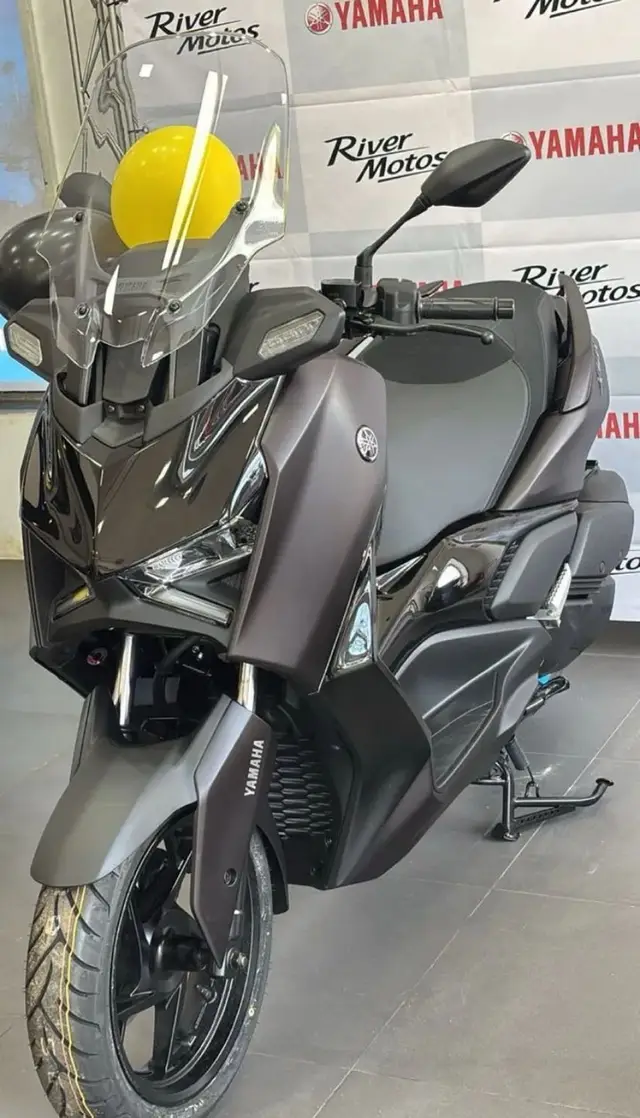 Moto Yamaha XMax 2025 ABS