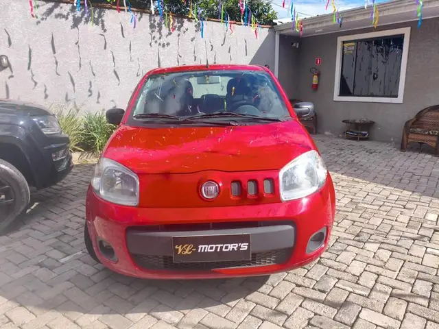 Carro Fiat Uno 2013 Vivace Celeb. 1.0 8V (Flex) 4p
