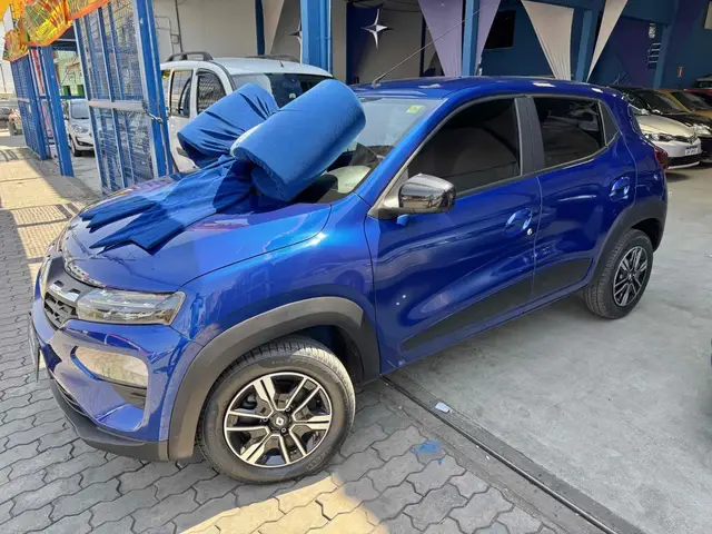 Carro Renault Kwid 2023 Intense 1.0 12v SCe (Flex)