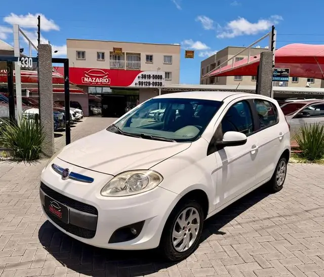 Carro Fiat Palio 2014 Attractive 1.4 8V (Flex)