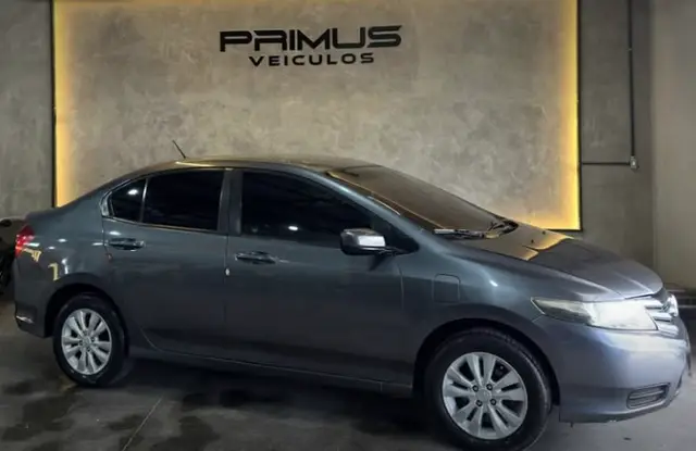 Carro Honda City 2013 DX 1.5 (Flex)