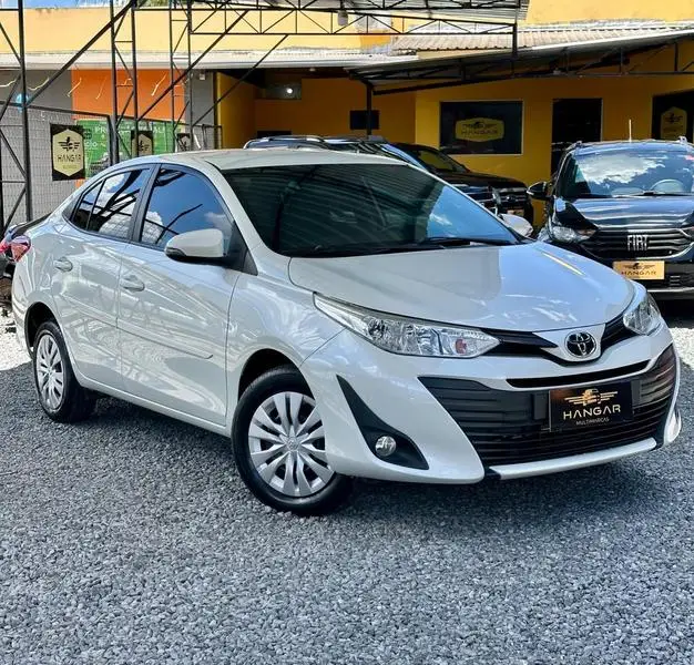 Carro Toyota Yaris Sedan 2020 1.5 XL Live (Flex)