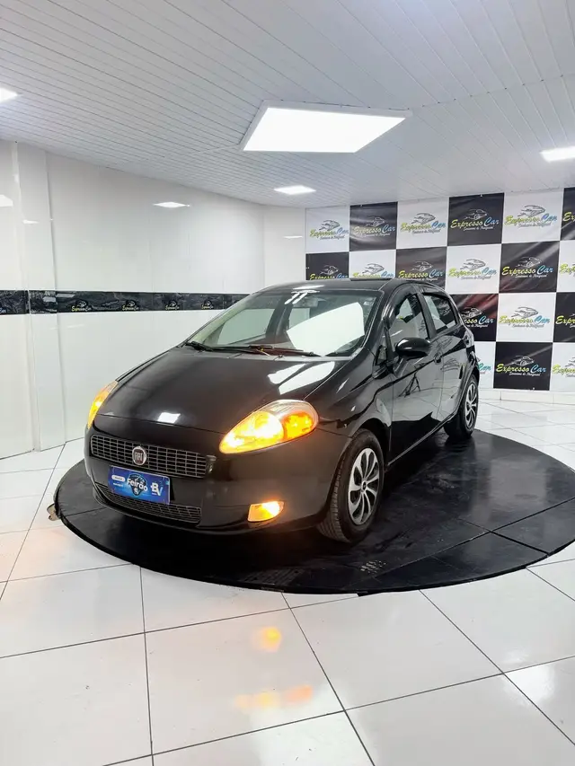 Carro Fiat Punto 2011 1.4 Fire Flex 8V 5p