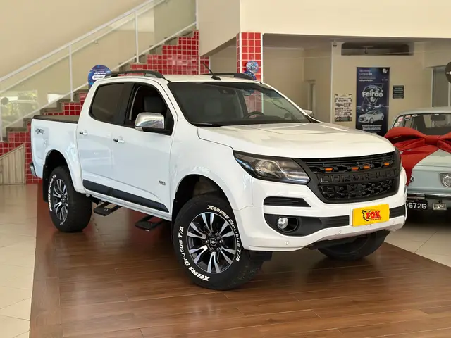 Carro Chevrolet S10 Cabine Dupla 2019 S10 2.5 ECOTEC SIDI LTZ 4WD (Cabine Dupla) (Aut)