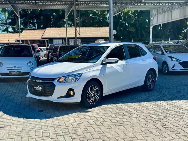 Carro Chevrolet Onix 2025 LT 1.0