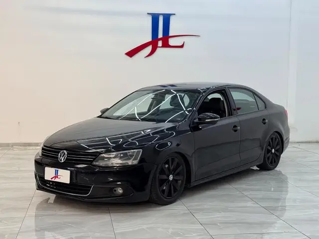 Carro Volkswagen Jetta 2013 2.0 Comfortline Tiptronic (Flex)