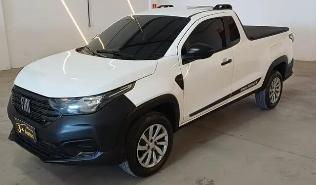 Carro Fiat Strada 2023 Endurance 1.4 Cabine Plus (Flex)