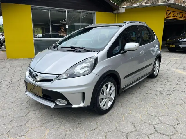 Carro Honda Fit 2014 Twist 1.5 16v (Flex)