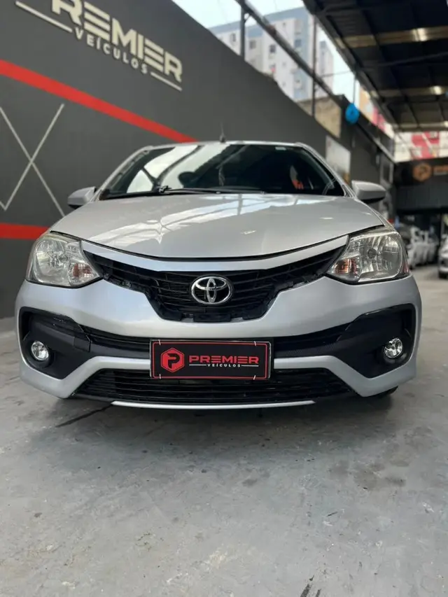 Carro Toyota Etios Sedan 2018 X 1.5 (Flex)