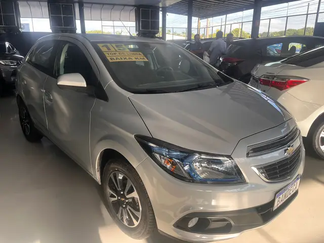 Carro Chevrolet Onix 2015 1.4 LTZ SPE/4