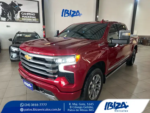 Carro Chevrolet Silverado 2024 High Country 5.3