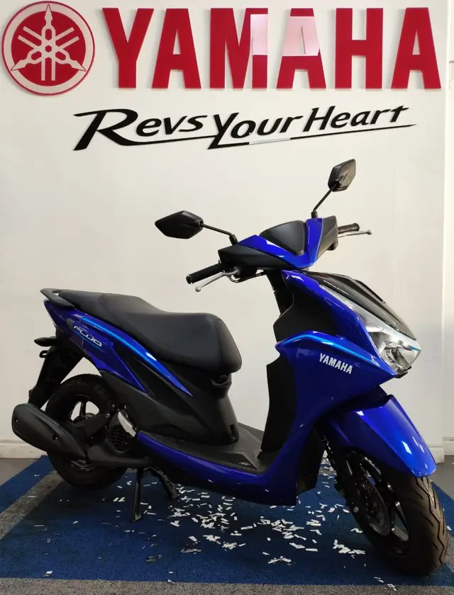 Moto Yamaha Fluo 2026 Hybrid Connected