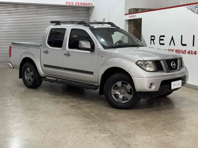 Carro Nissan Frontier 2013 2.5 TD CD 4x4 SV Attack