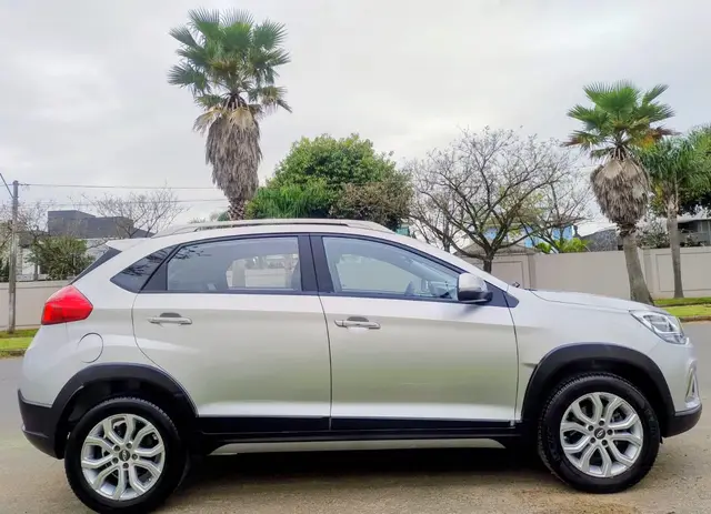 Carro CAOA Chery Tiggo 2 2020 1.5 16V LOOK (Flex)