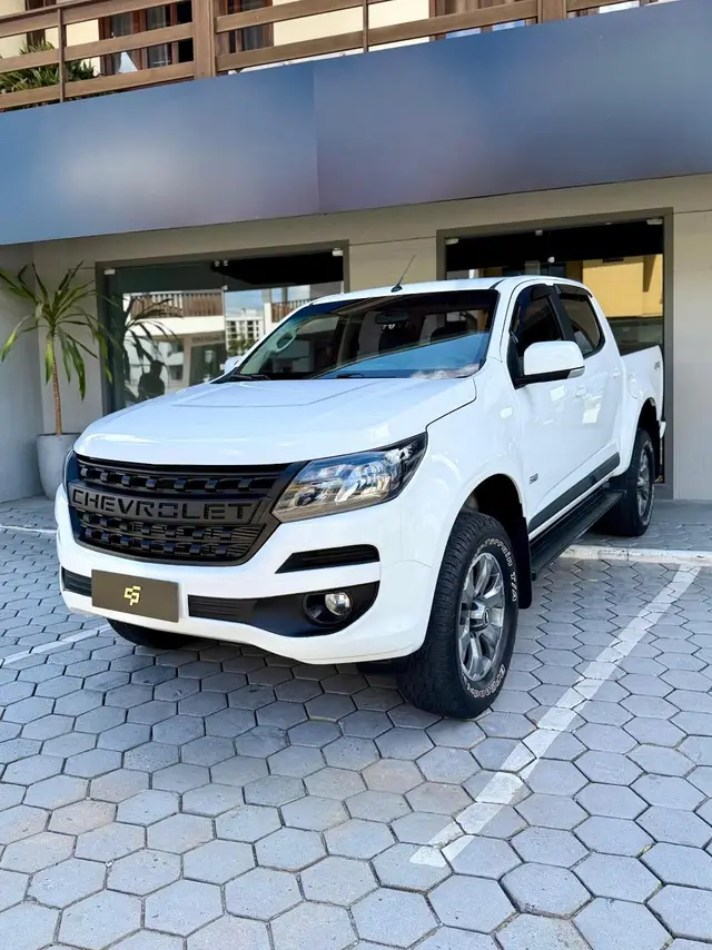 Carro Chevrolet S10 Cabine Dupla 2018 S10 2.5 ECOTEC SIDI LT 4WD (Cabine Dupla) (Aut)