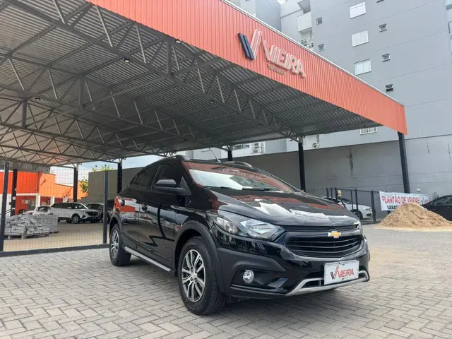 Carro Chevrolet Onix 2017 1.4 Activ SPE/4 (Aut)
