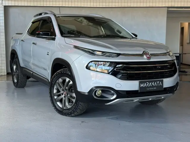 Carro Fiat Toro 2017 Volcano 2.0 diesel AT9 4x4
