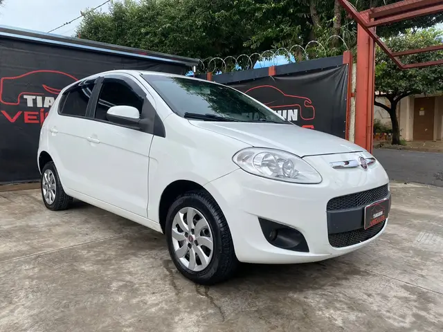 Carro Fiat Palio 2016 Attractive 1.0 Evo (Flex)