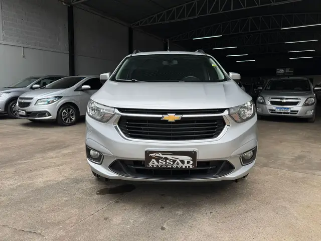 Carro Chevrolet Spin 2023 Premier 1.8 (Aut.)