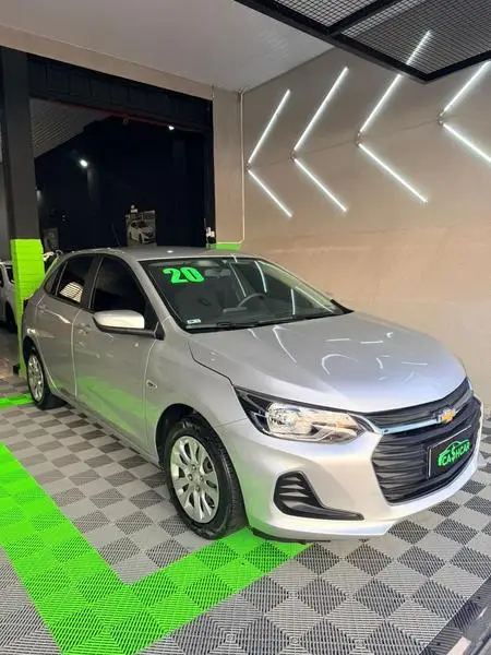 Carro Chevrolet Onix 2020 1.0 (Flex)
