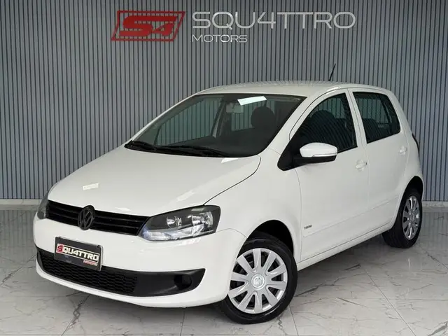 Carro Volkswagen Fox 2011 1.0 8V (Flex) 4p
