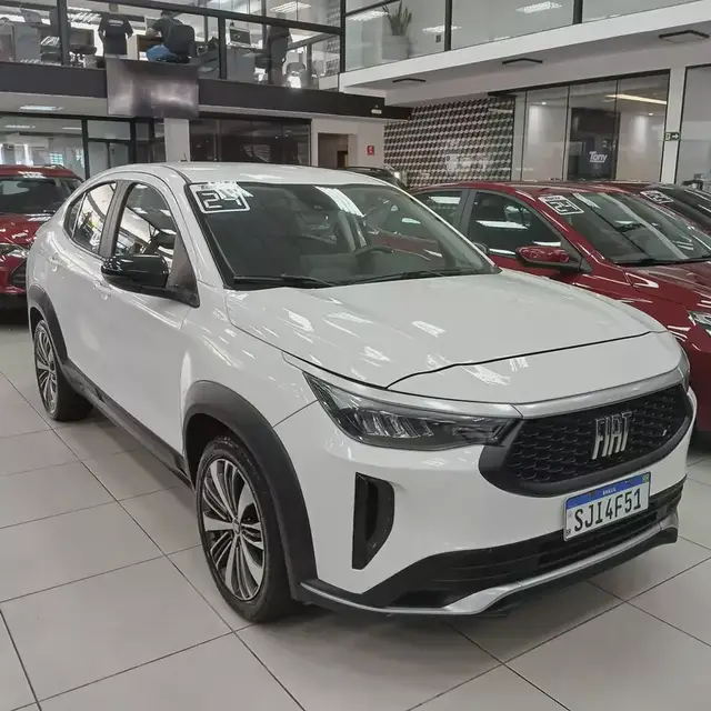 Carro Fiat Fastback 2024 Audace
