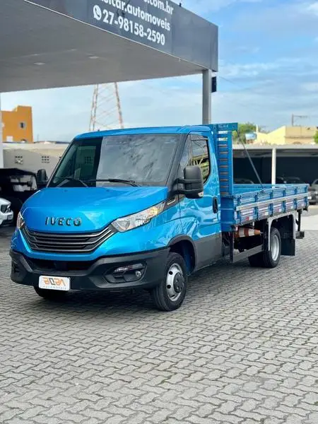 Carro Iveco Daily Chassi 2023 55-180 Curto 3.0 (Die.)(E6)