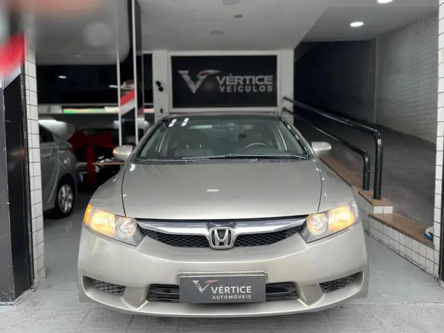 Carro Honda Civic 2011 New  LXL 1.8 16V i-VTEC (Flex)