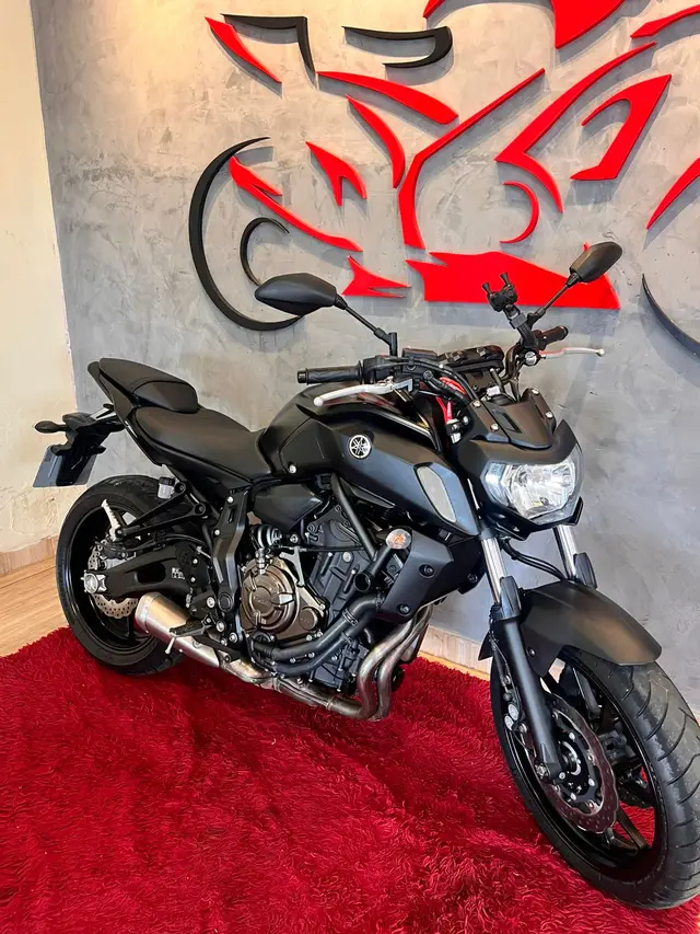 Moto Yamaha MT-07 2025 ABS