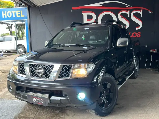 Carro Nissan Frontier 2012 SE Attack 2.5 4X4 (Cab.Dupla)