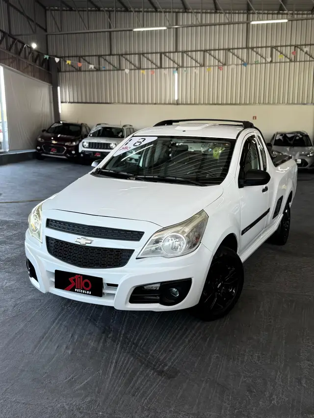 Carro Chevrolet Montana 2018 LS 1.4 (Flex)